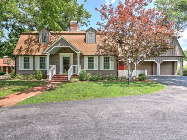625 Sky Mountain Drive , Rogers, AR 72756