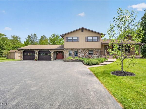1107 Ballston Lake Road, Clifton Park, NY 12019