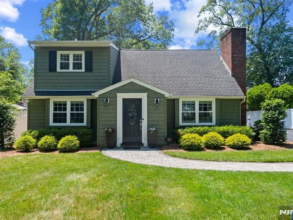 95 Edison Street, WYCKOFF, NJ 07481