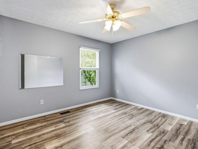 8193 Newark Avenue , Westerville, OH 43081 Photo 13