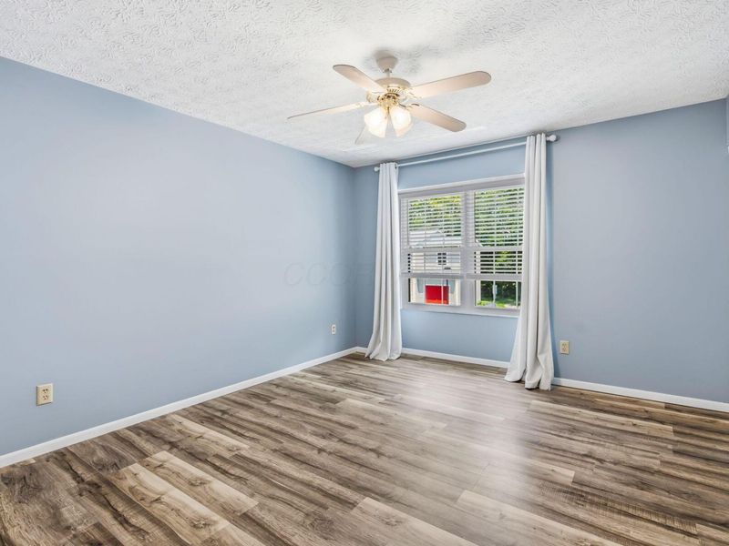 8193 Newark Avenue , Westerville, OH 43081 Photo 16
