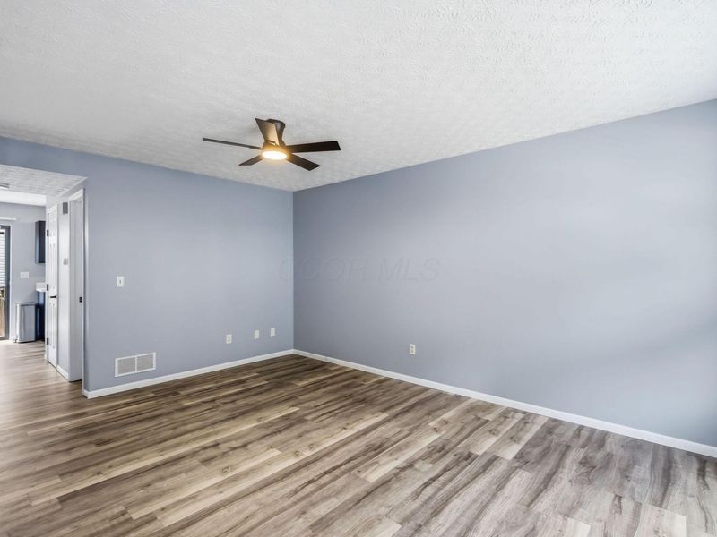 8193 Newark Avenue , Westerville, OH 43081 Photo 4
