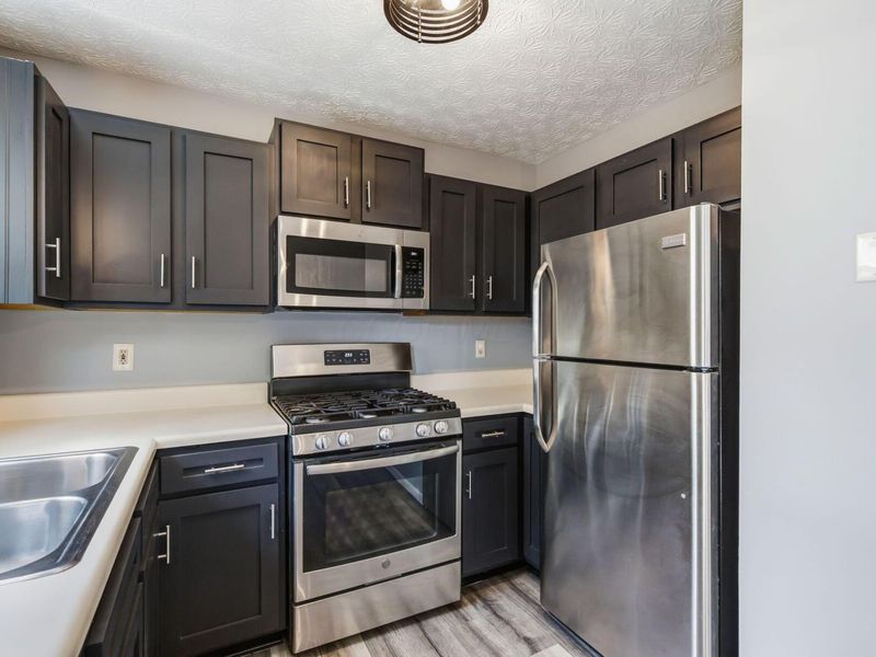 8193 Newark Avenue , Westerville, OH 43081 Photo 8
