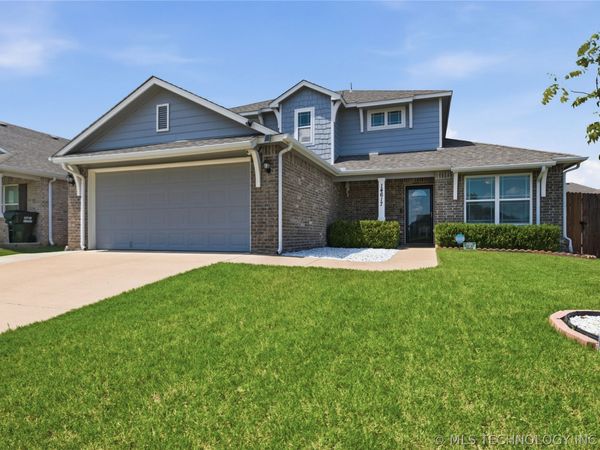 14617 E 112th Place, Owasso, OK 74055
