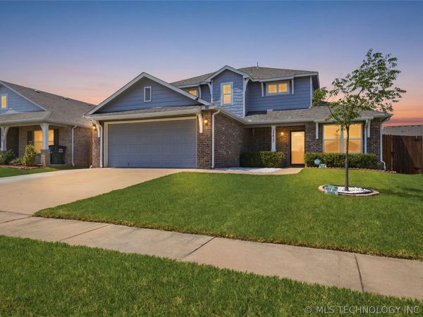 14617 E 112th Place, Owasso, OK 74055