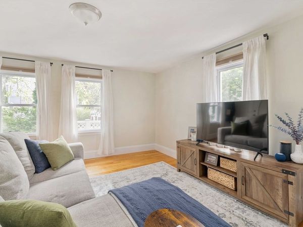 229 Hurley St, Unit 1, Cambridge, MA 02141