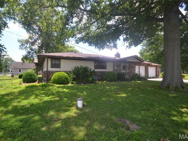 319 Old Floraville Road , Waterloo, IL 62298