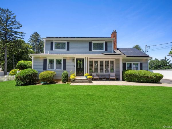 19 Alyssum Avenue , Huntington, NY 11743