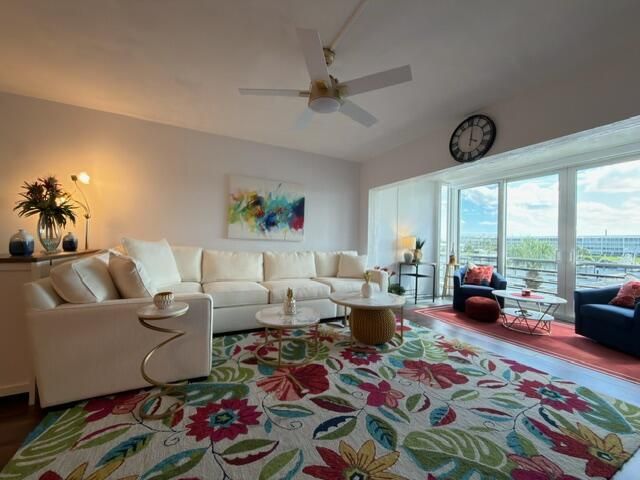 29 Yacht Club Drive, Unit 306, North Palm Beach, FL 33408 Photo