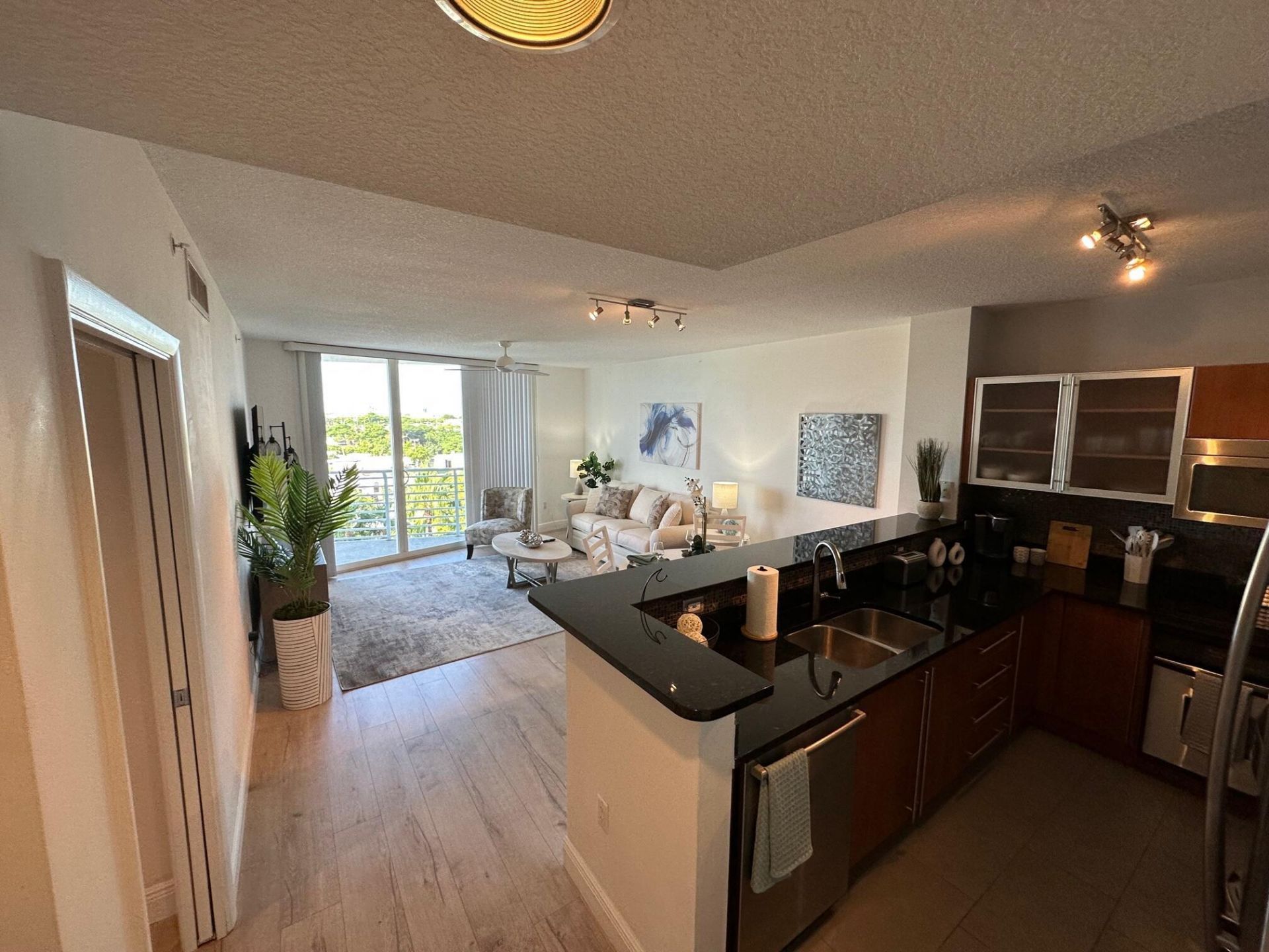 1551 N Flagler Drive, Unit 708, West Palm Beach, FL 33401 Photo