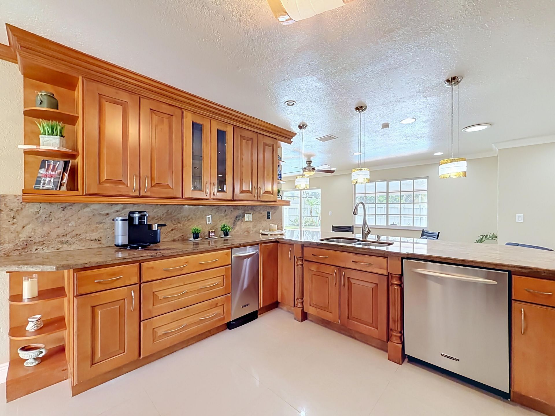 851 E Plantation Circle, Plantation, FL 33324 Photo