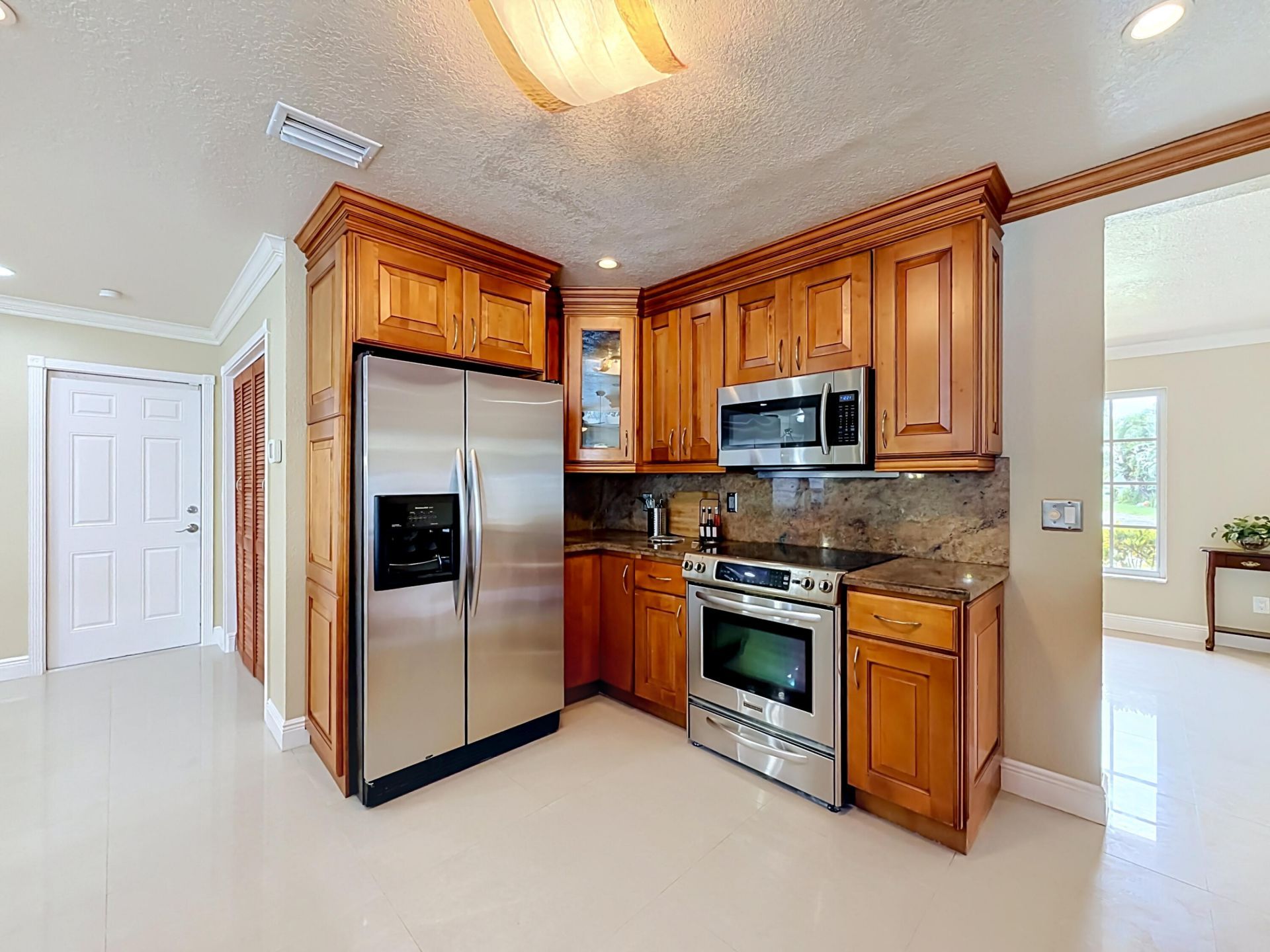 851 E Plantation Circle, Plantation, FL 33324 Photo