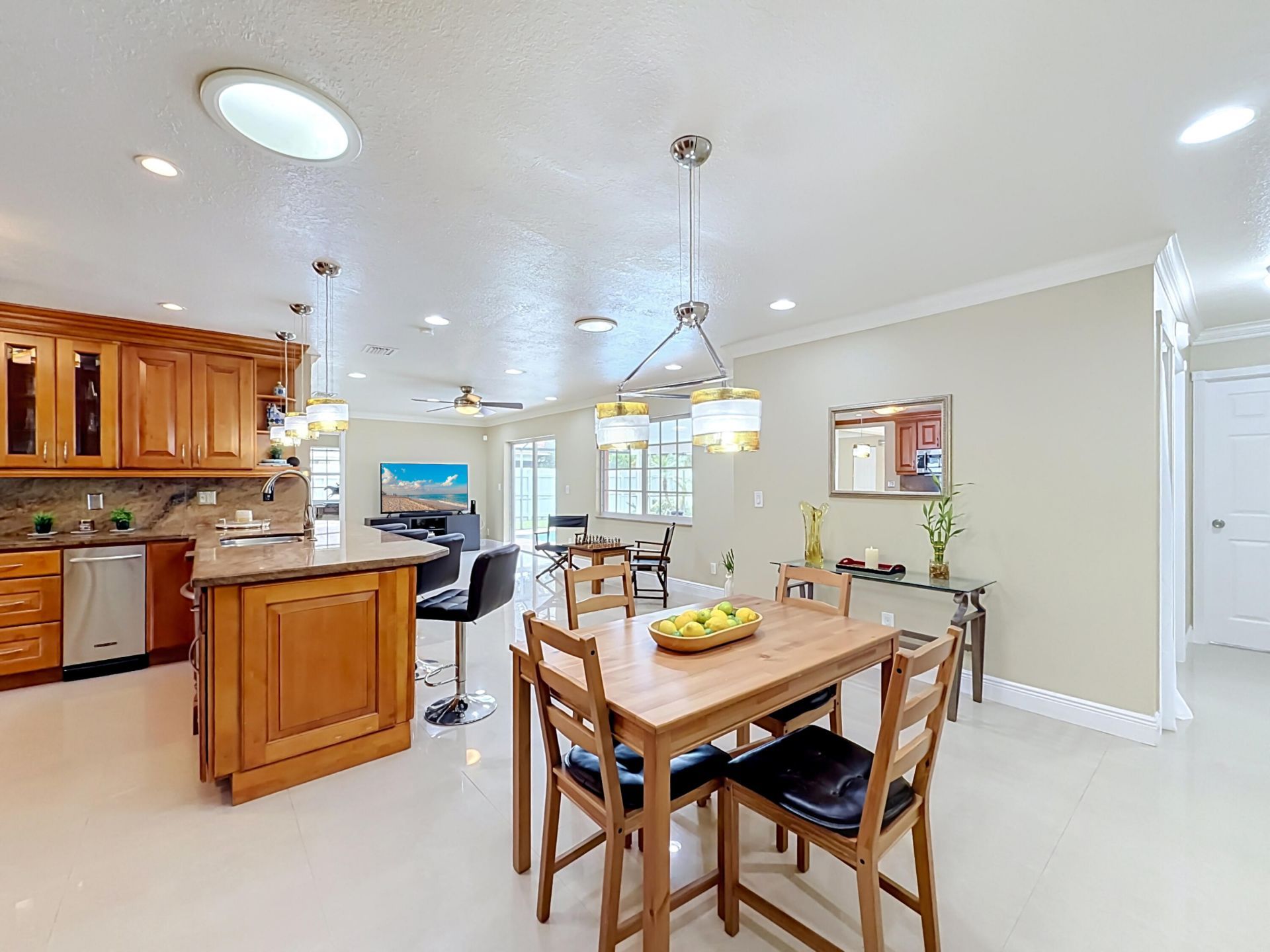 851 E Plantation Circle, Plantation, FL 33324 Photo