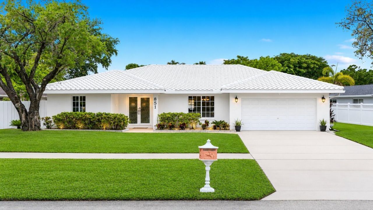 851 E Plantation Circle, Plantation, FL 33324 Photo