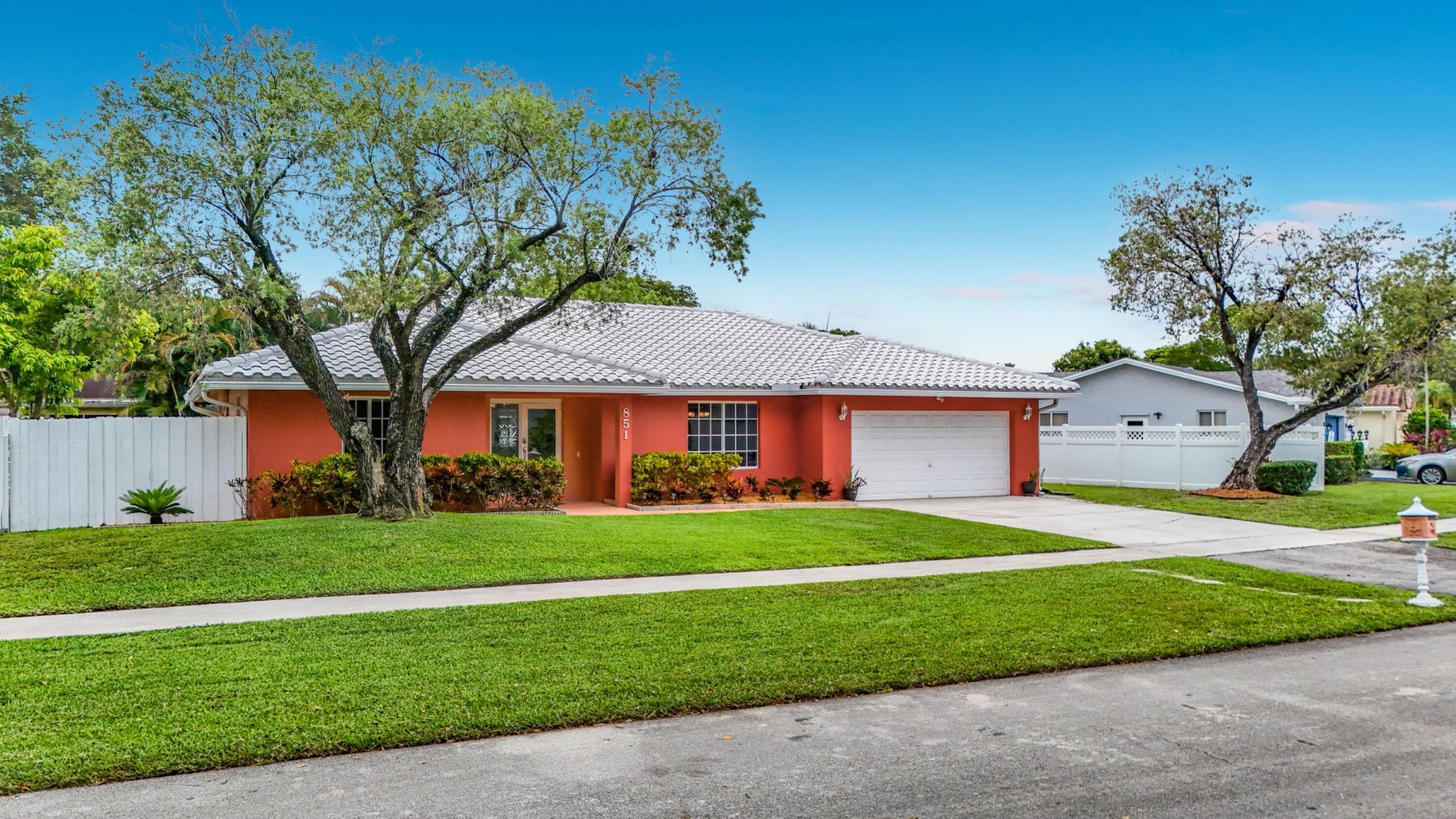 851 E Plantation Circle, Plantation, FL 33324 Photo