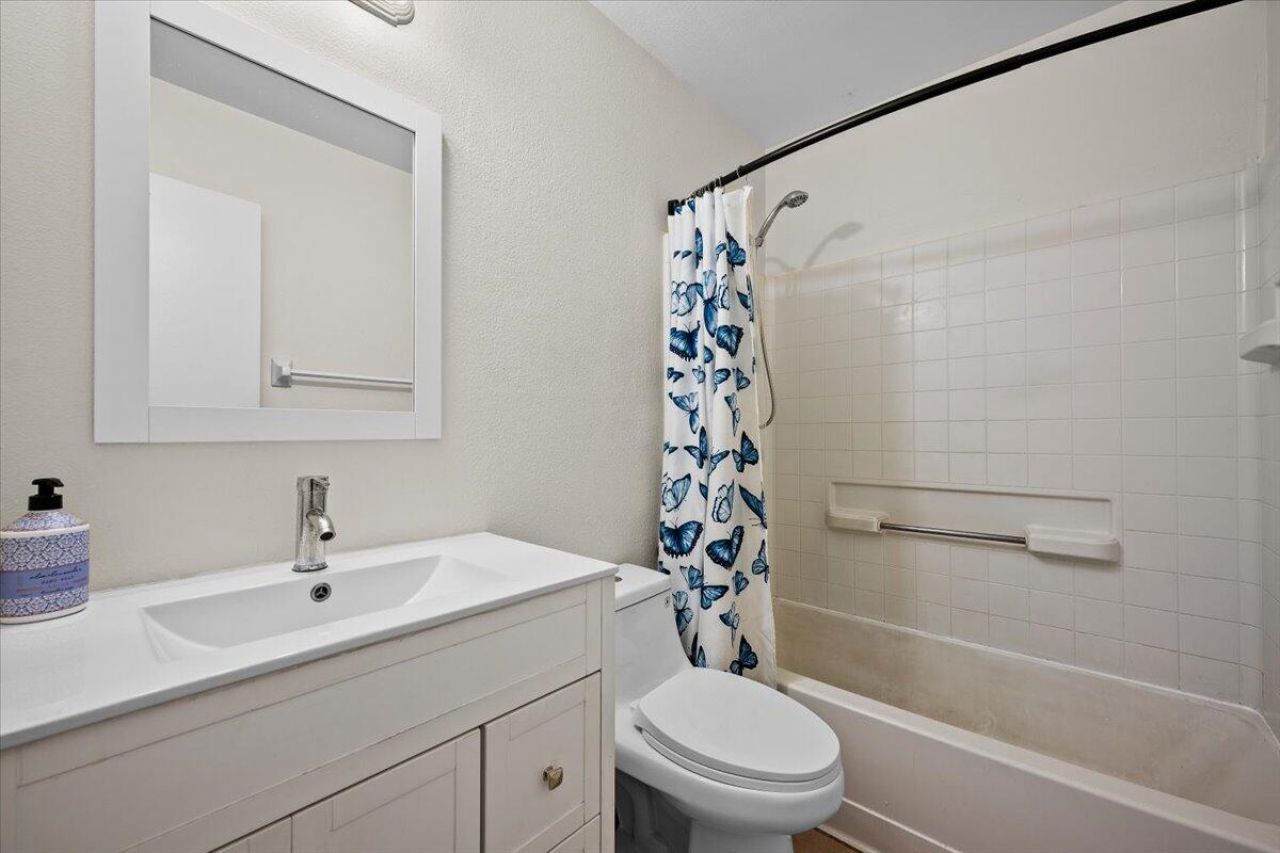 2261 SE Pear Lane, Port Saint Lucie, FL 34952 Photo