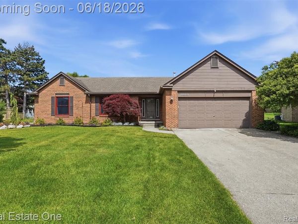 24889 Sutherland Drive, Novi, MI 48374