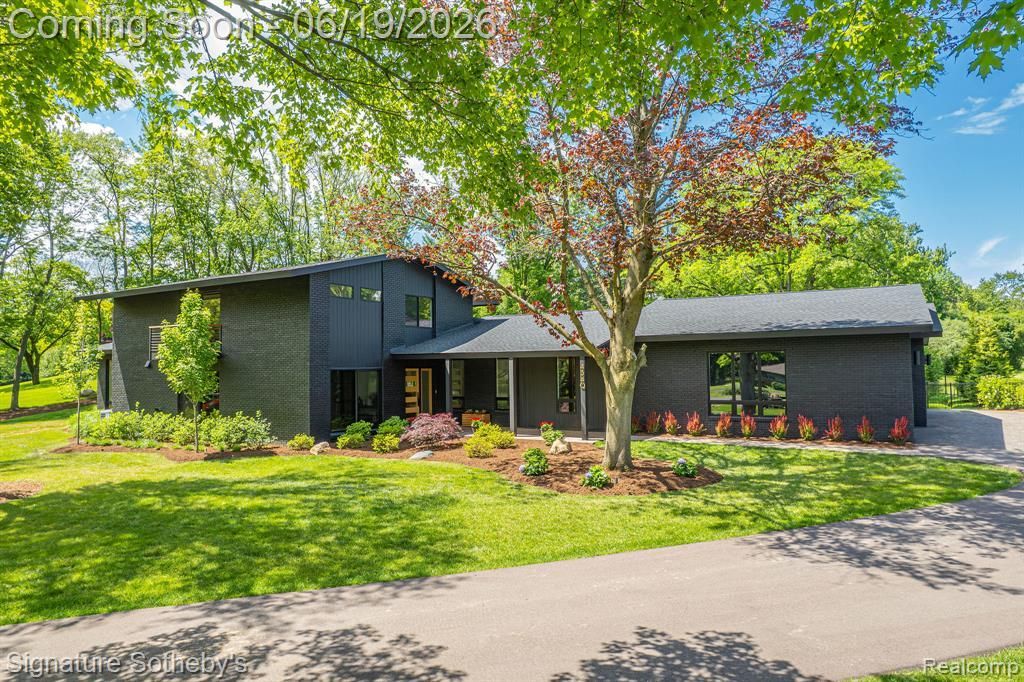 4340 Charing Cross Road, Bloomfield Hills, MI 48304 Main Photo