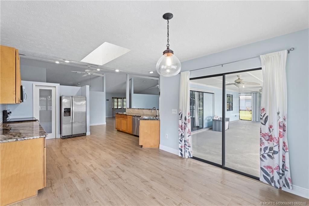 507 NE Silver Oak Terrace, Jensen Beach, FL 34957 Photo
