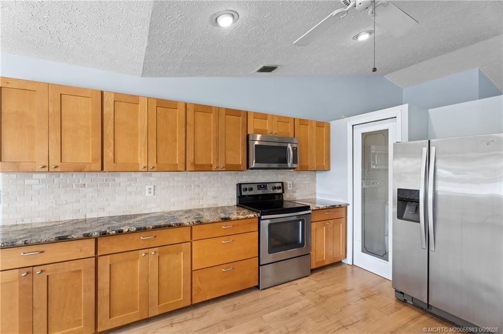 507 NE Silver Oak Terrace, Jensen Beach, FL 34957 Photo