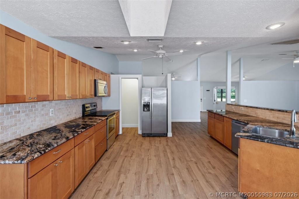 507 NE Silver Oak Terrace, Jensen Beach, FL 34957 Photo
