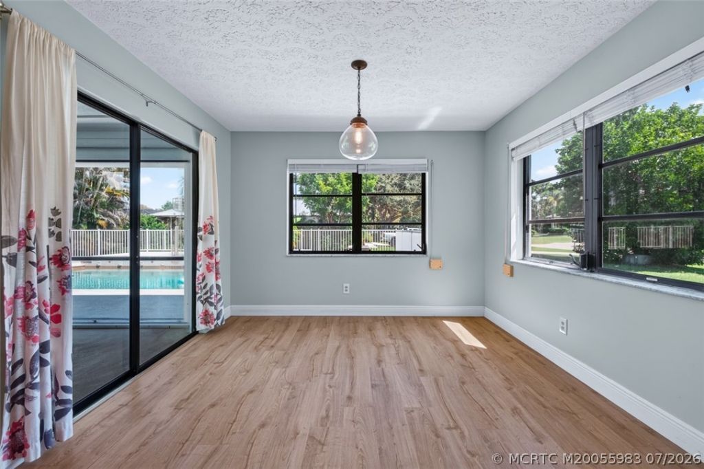 507 NE Silver Oak Terrace, Jensen Beach, FL 34957 Photo