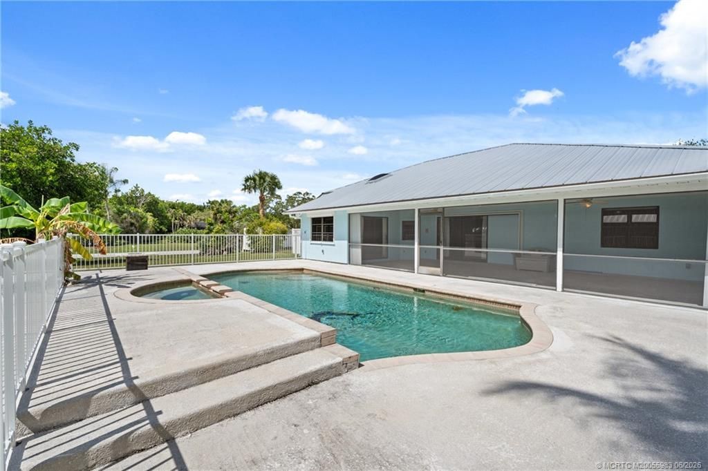 507 NE Silver Oak Terrace, Jensen Beach, FL 34957 Photo