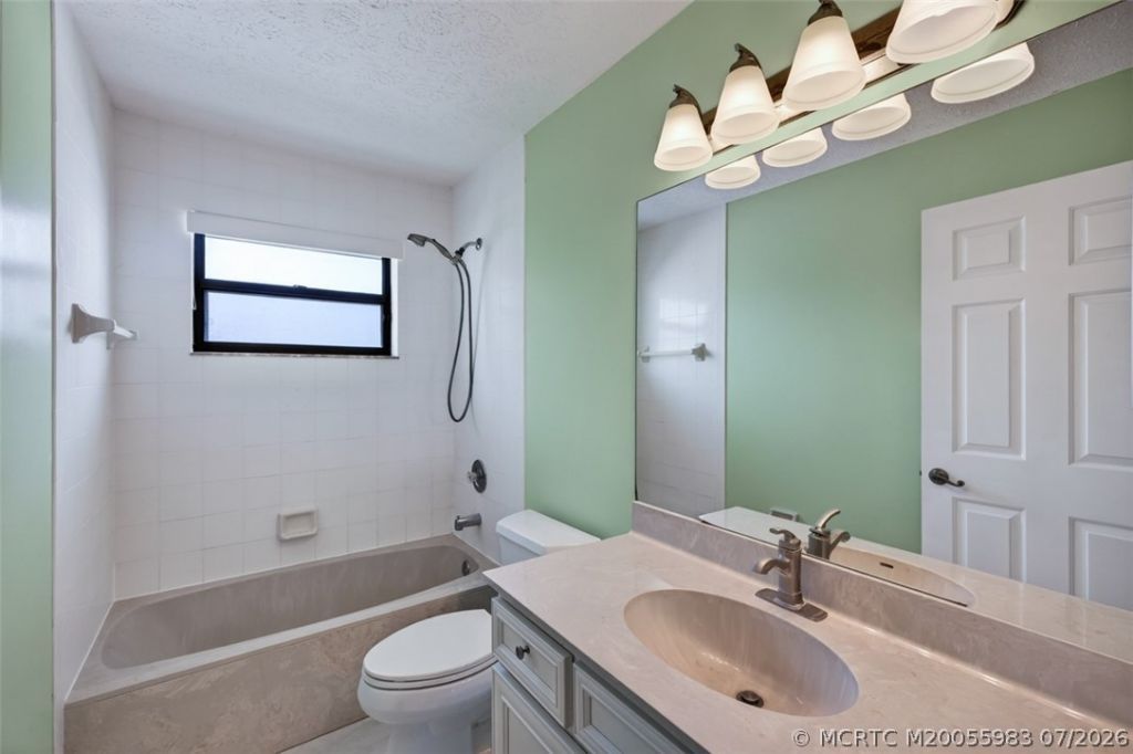 507 NE Silver Oak Terrace, Jensen Beach, FL 34957 Photo