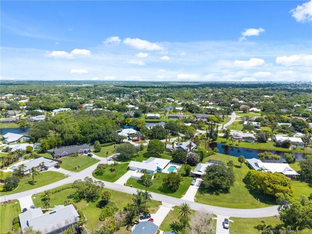 507 NE Silver Oak Terrace, Jensen Beach, FL 34957 Photo