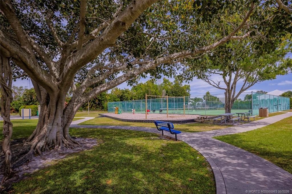 507 NE Silver Oak Terrace, Jensen Beach, FL 34957 Photo