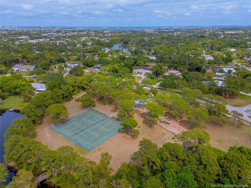 507 NE Silver Oak Terrace, Jensen Beach, FL 34957 Photo