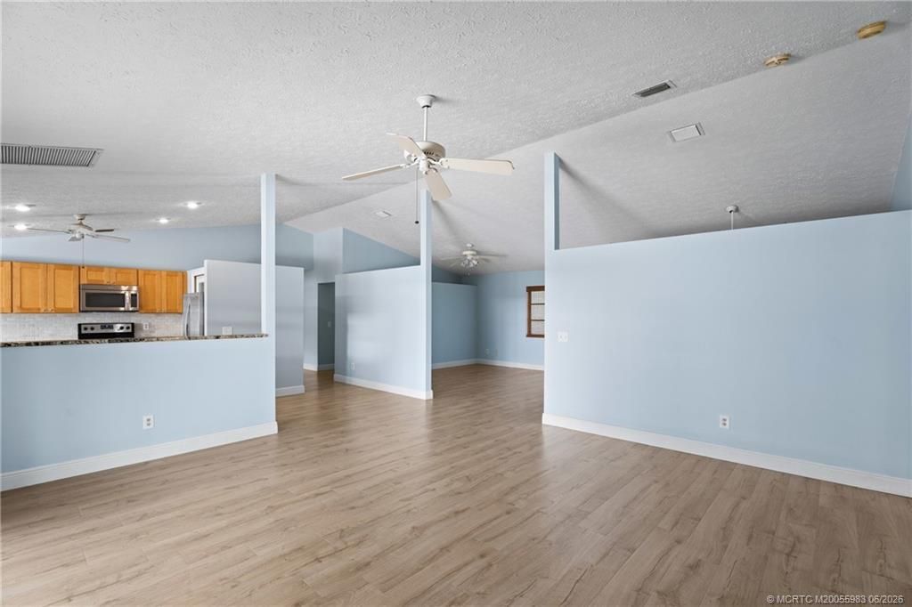 507 NE Silver Oak Terrace, Jensen Beach, FL 34957 Photo