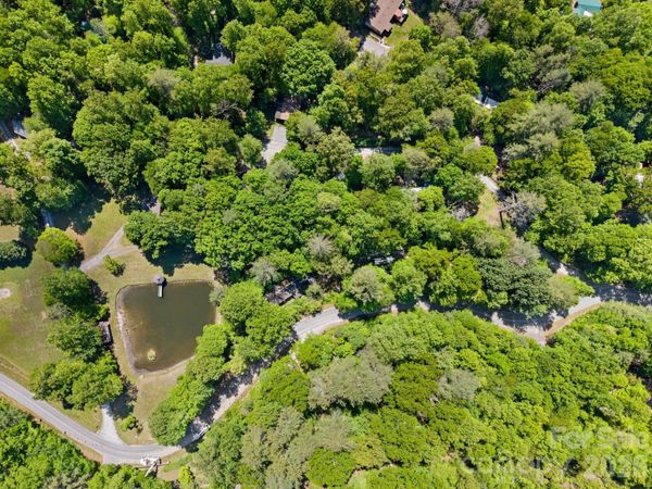 37 Hicks Lake Drive, Hendersonville, NC 28739