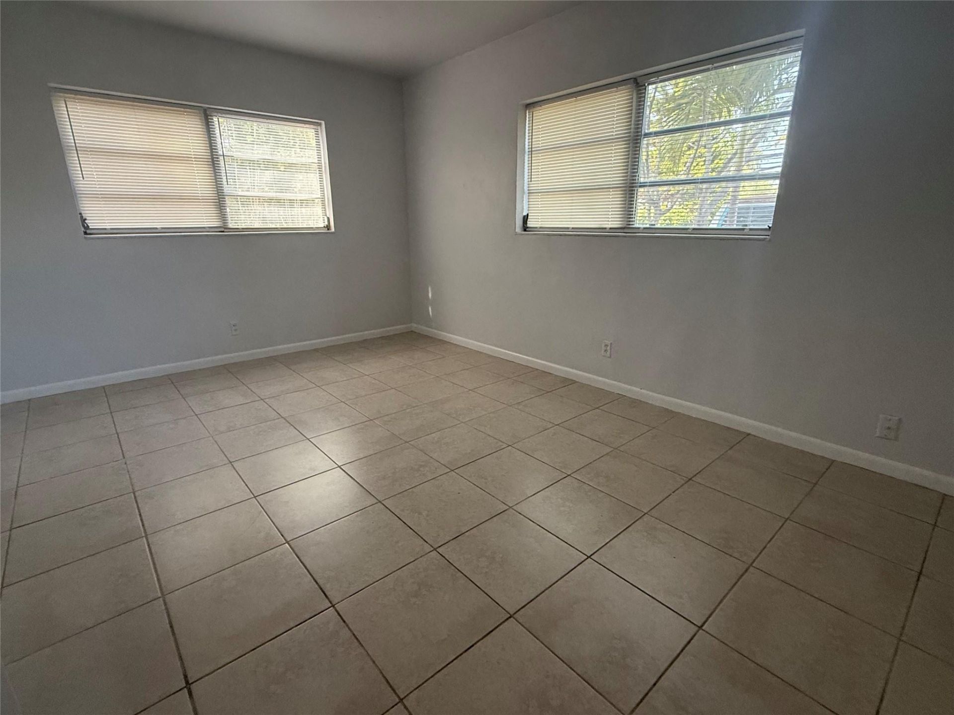 2017 NE 18th Street, Unit 1, Fort Lauderdale, FL 33305 Photo