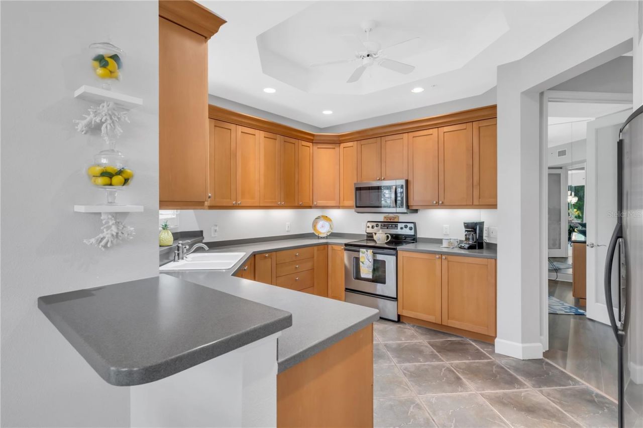 5204 Bouchard Circle, Unit 102, Sarasota, FL 34238 Photo