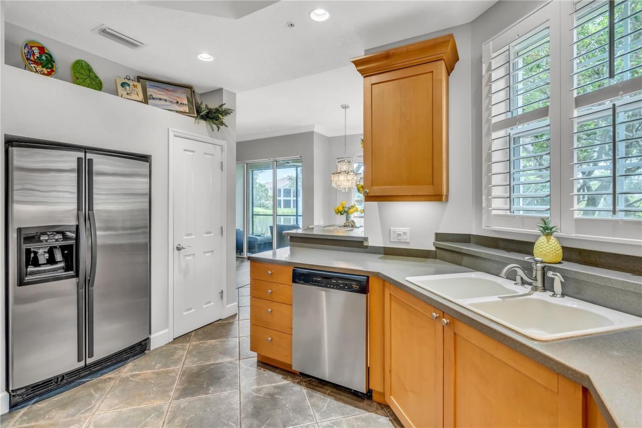 5204 Bouchard Circle, Unit 102, Sarasota, FL 34238 Photo