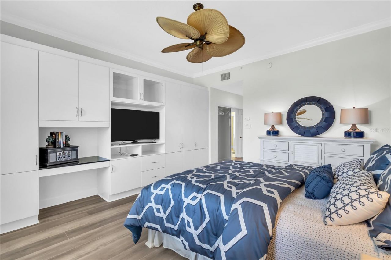 5204 Bouchard Circle, Unit 102, Sarasota, FL 34238 Photo