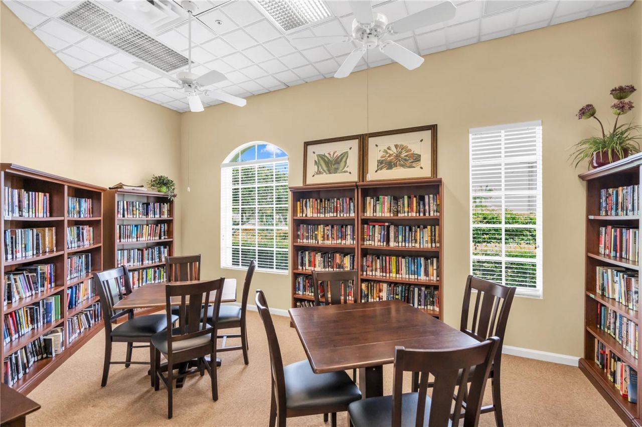 5204 Bouchard Circle, Unit 102, Sarasota, FL 34238 Photo