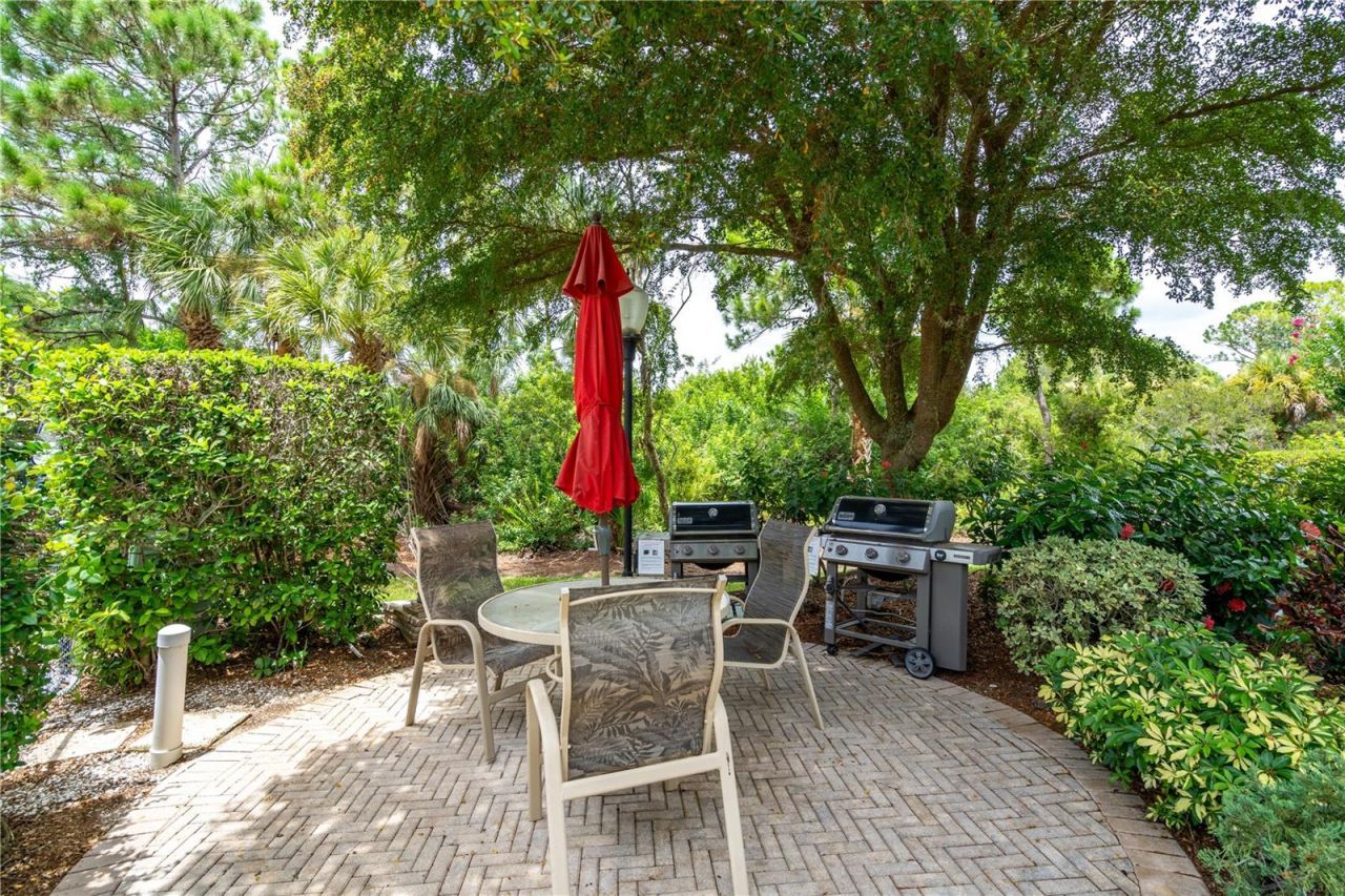 5204 Bouchard Circle, Unit 102, Sarasota, FL 34238 Photo