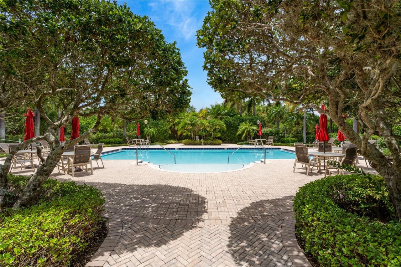 5204 Bouchard Circle, Unit 102, Sarasota, FL 34238 Photo