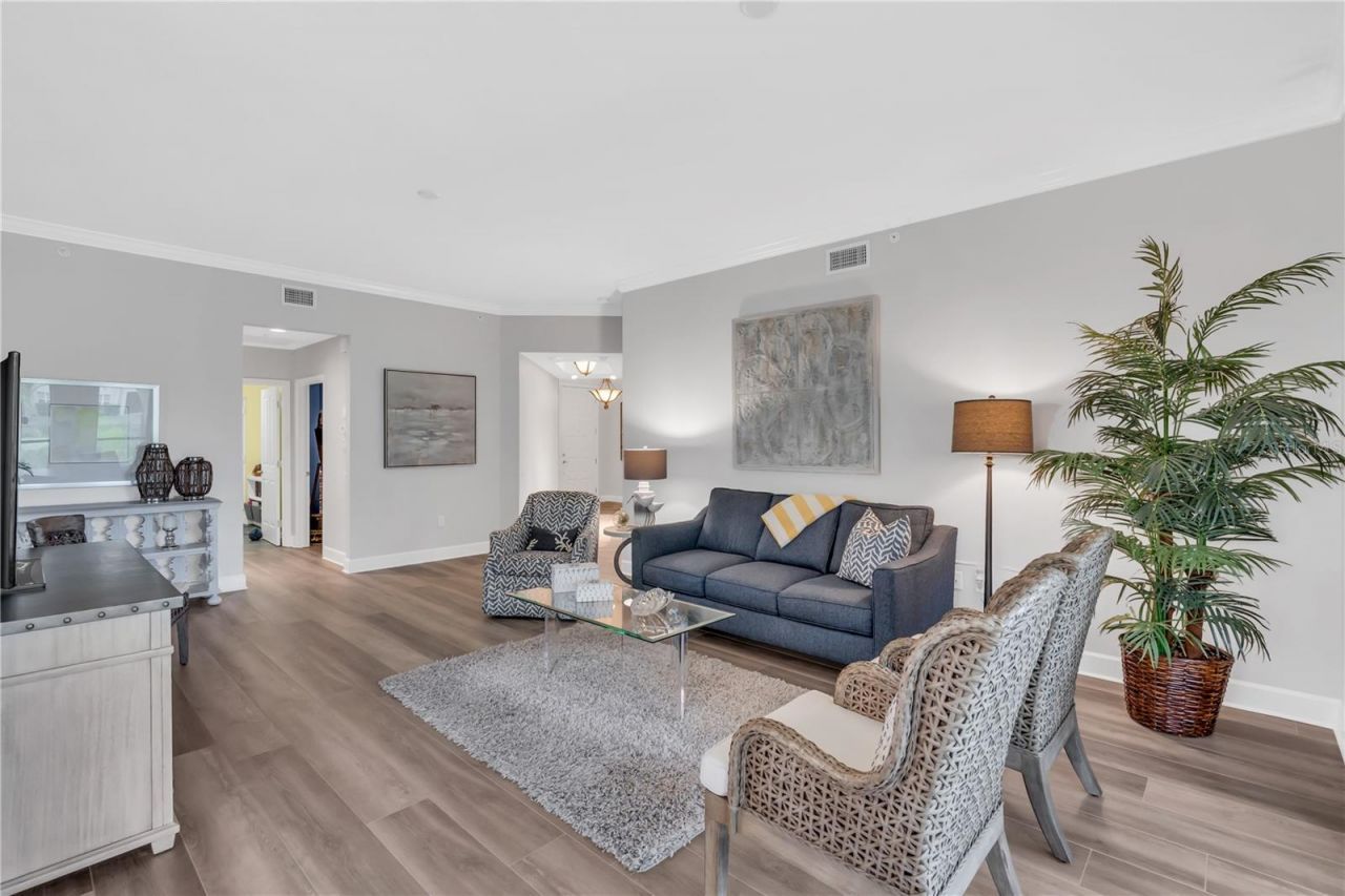 5204 Bouchard Circle, Unit 102, Sarasota, FL 34238 Photo