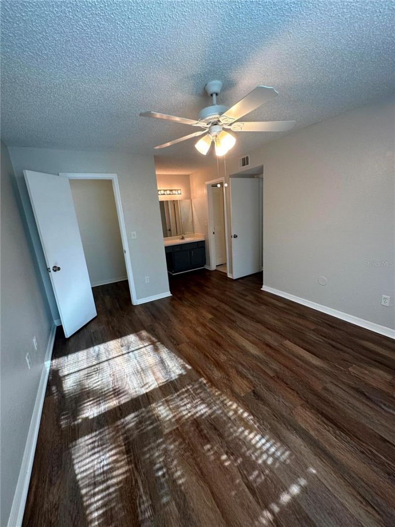 4658 Commander Drive , Unit 834, Orlando, FL 32822 Photo