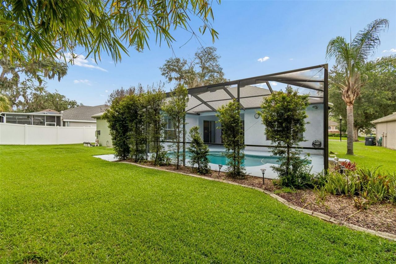 2005 Wexford Green Drive, Valrico, FL 33594 Photo