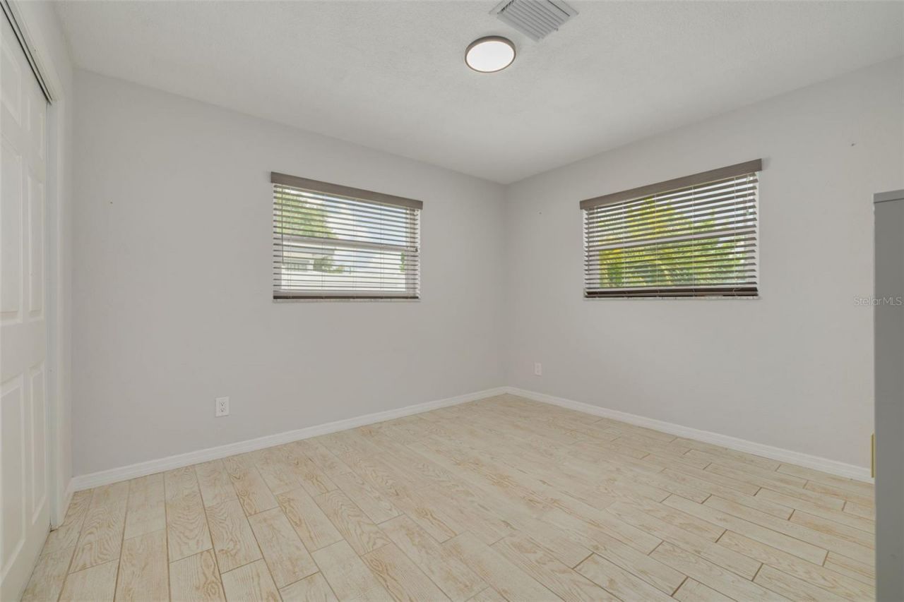710 50th Avenue N, Saint Petersburg, FL 33703 Photo