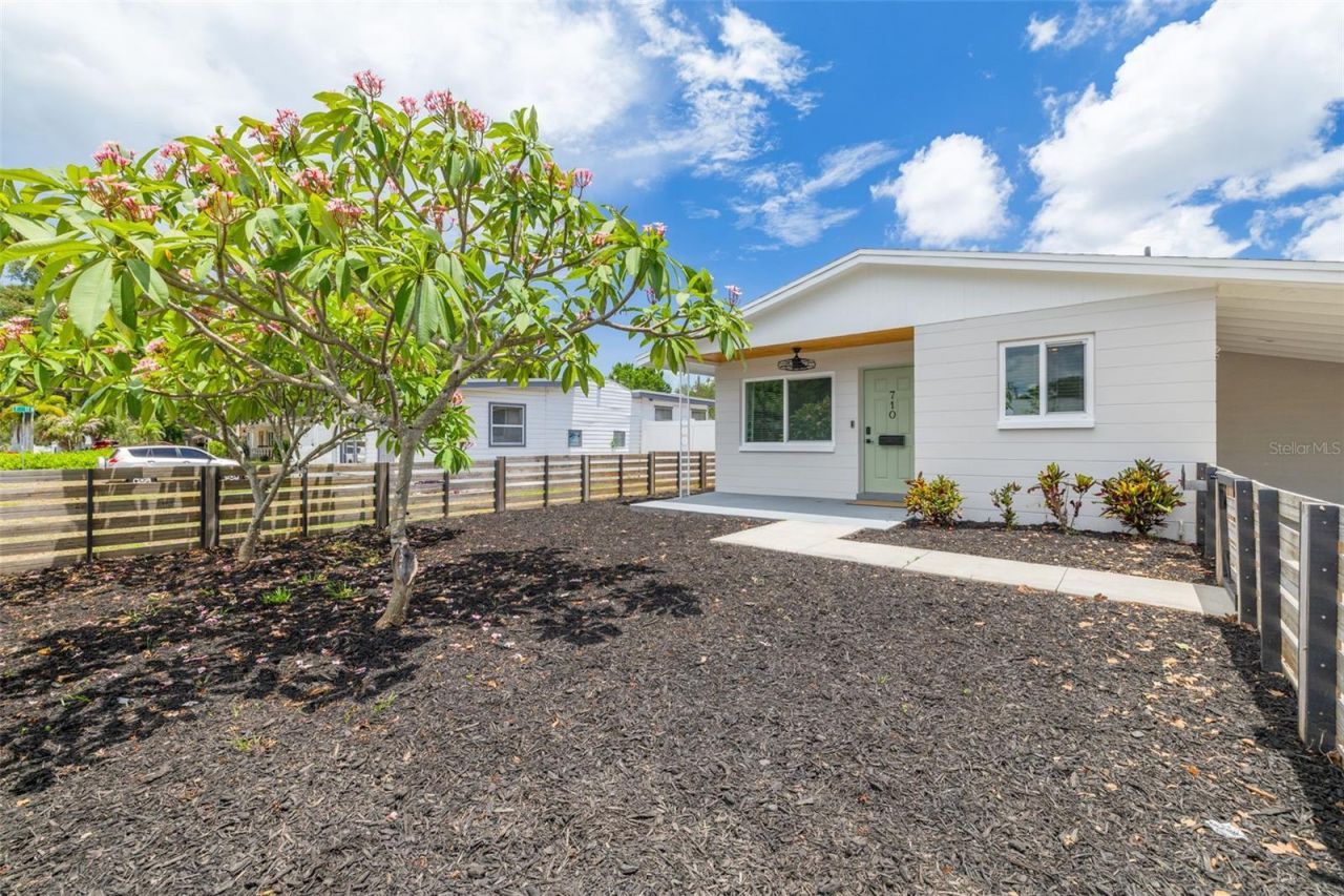 710 50th Avenue N, Saint Petersburg, FL 33703 Photo