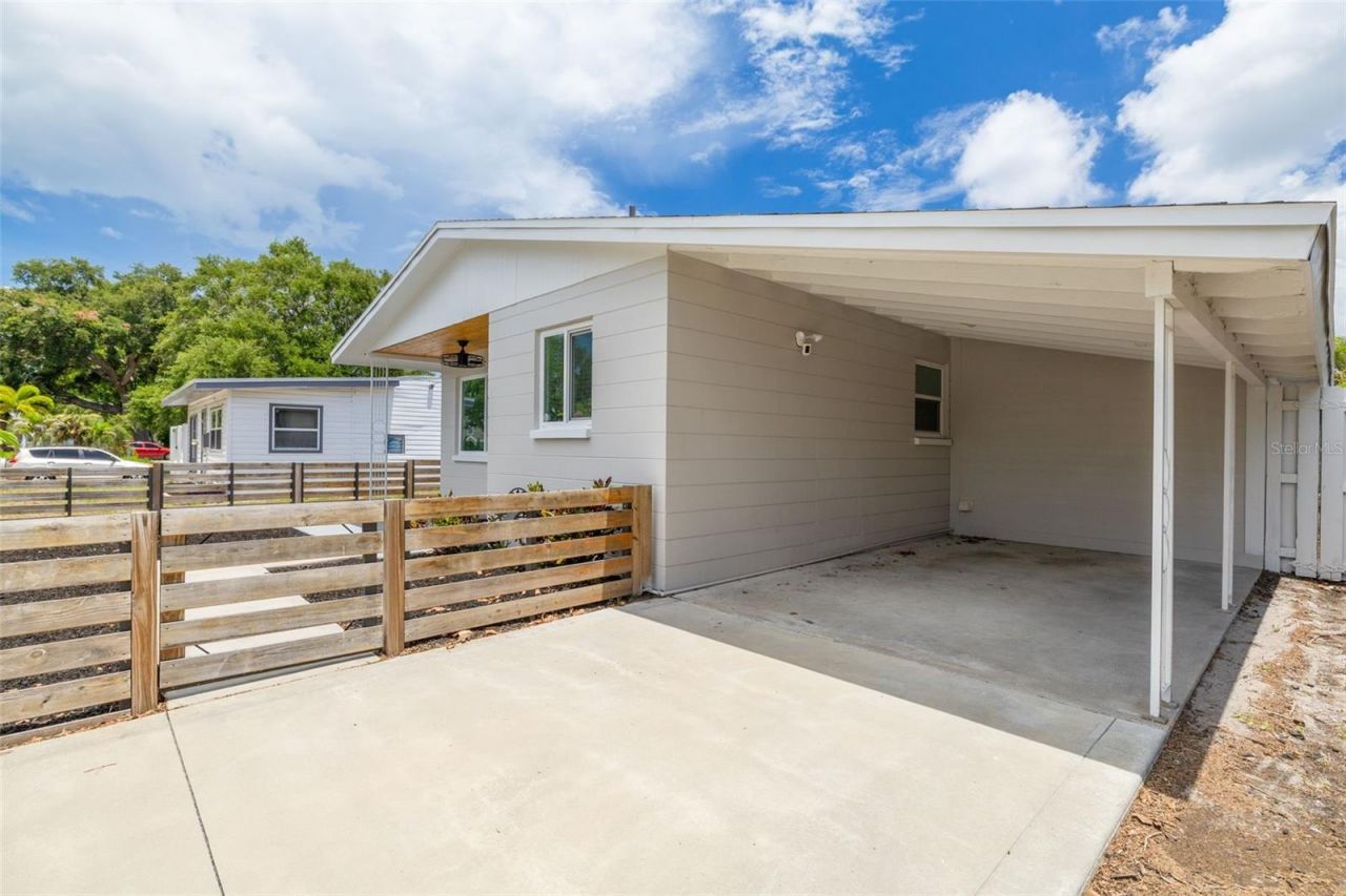 710 50th Avenue N, Saint Petersburg, FL 33703 Photo