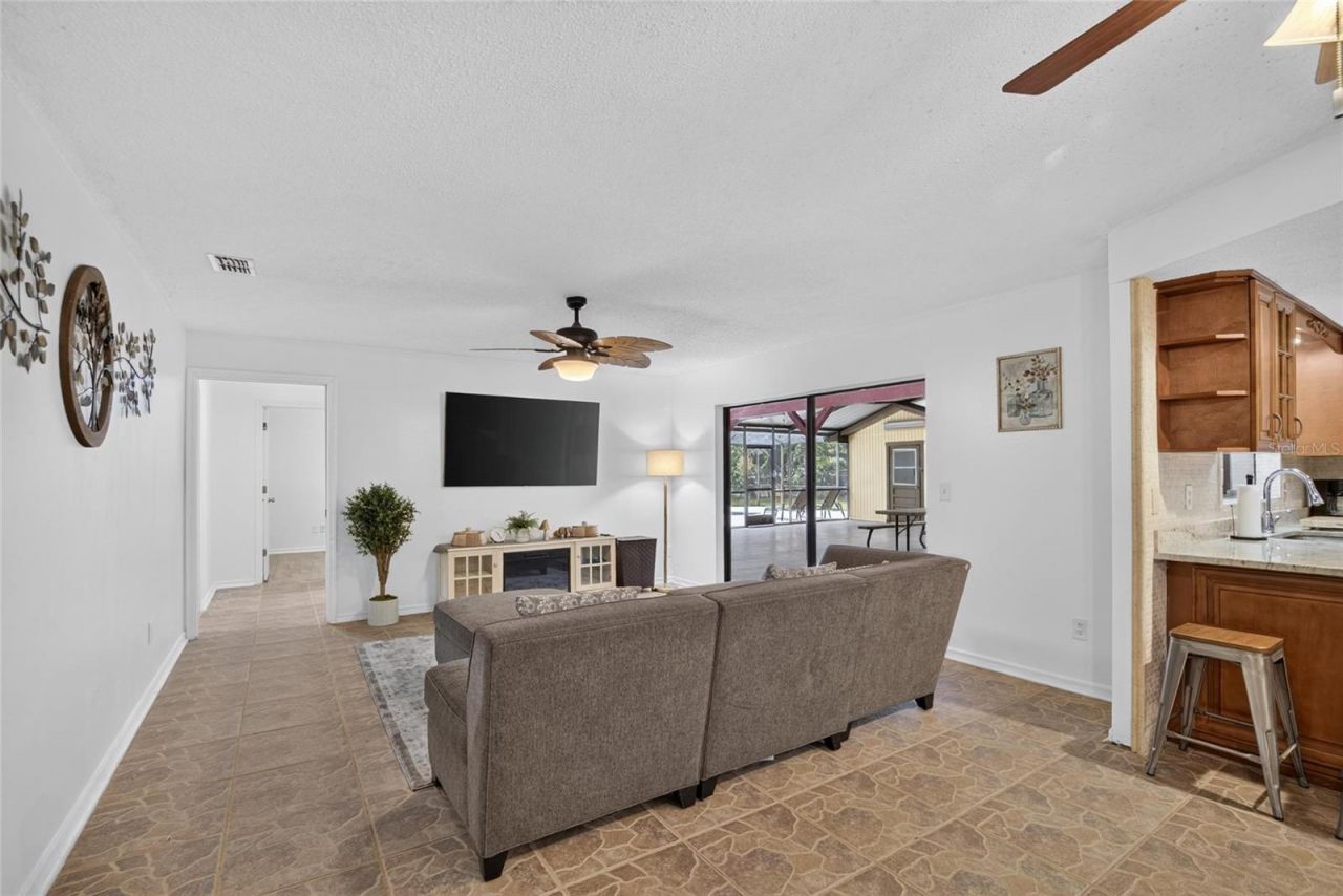 3708 Joe Sanchez Rd , Plant City, FL 33565 Photo
