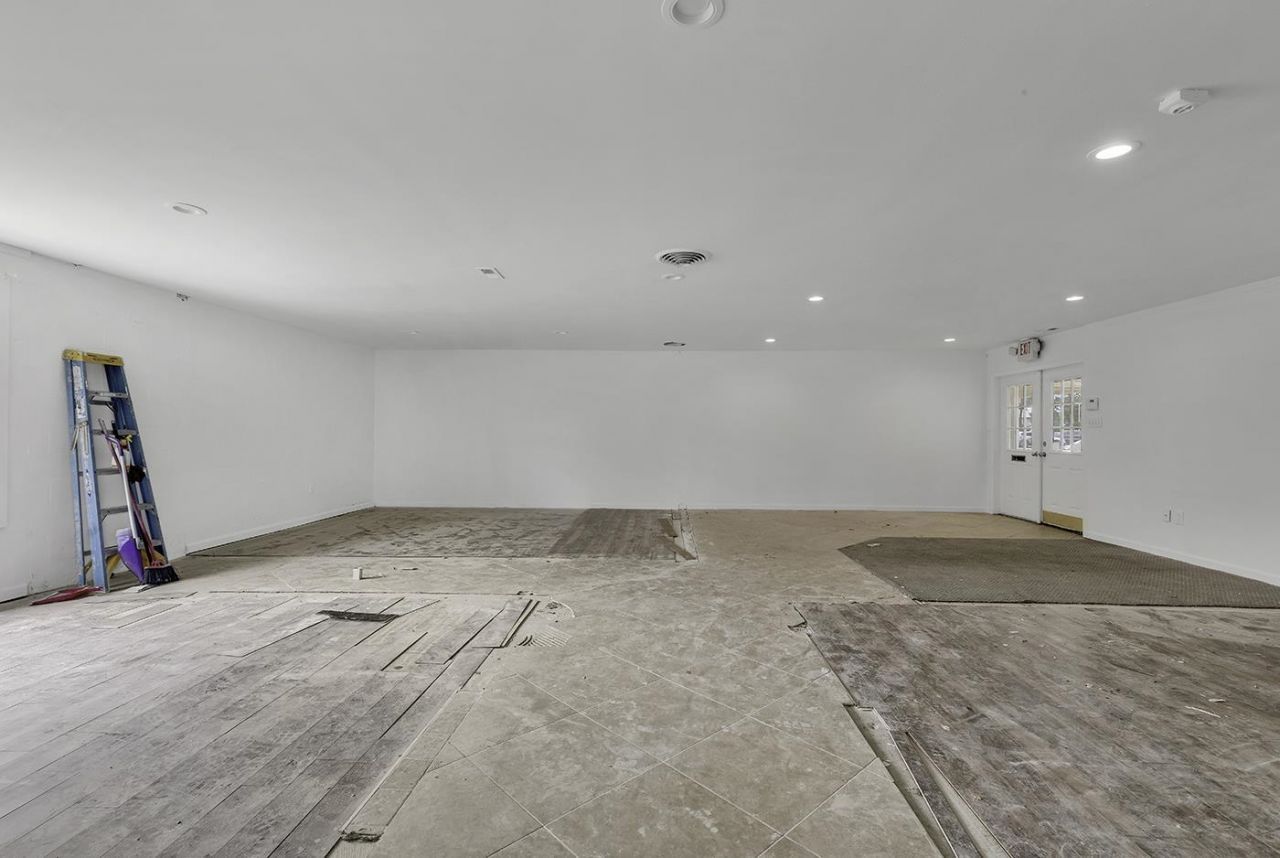 10080 Ocean Hwy.  Photo 9