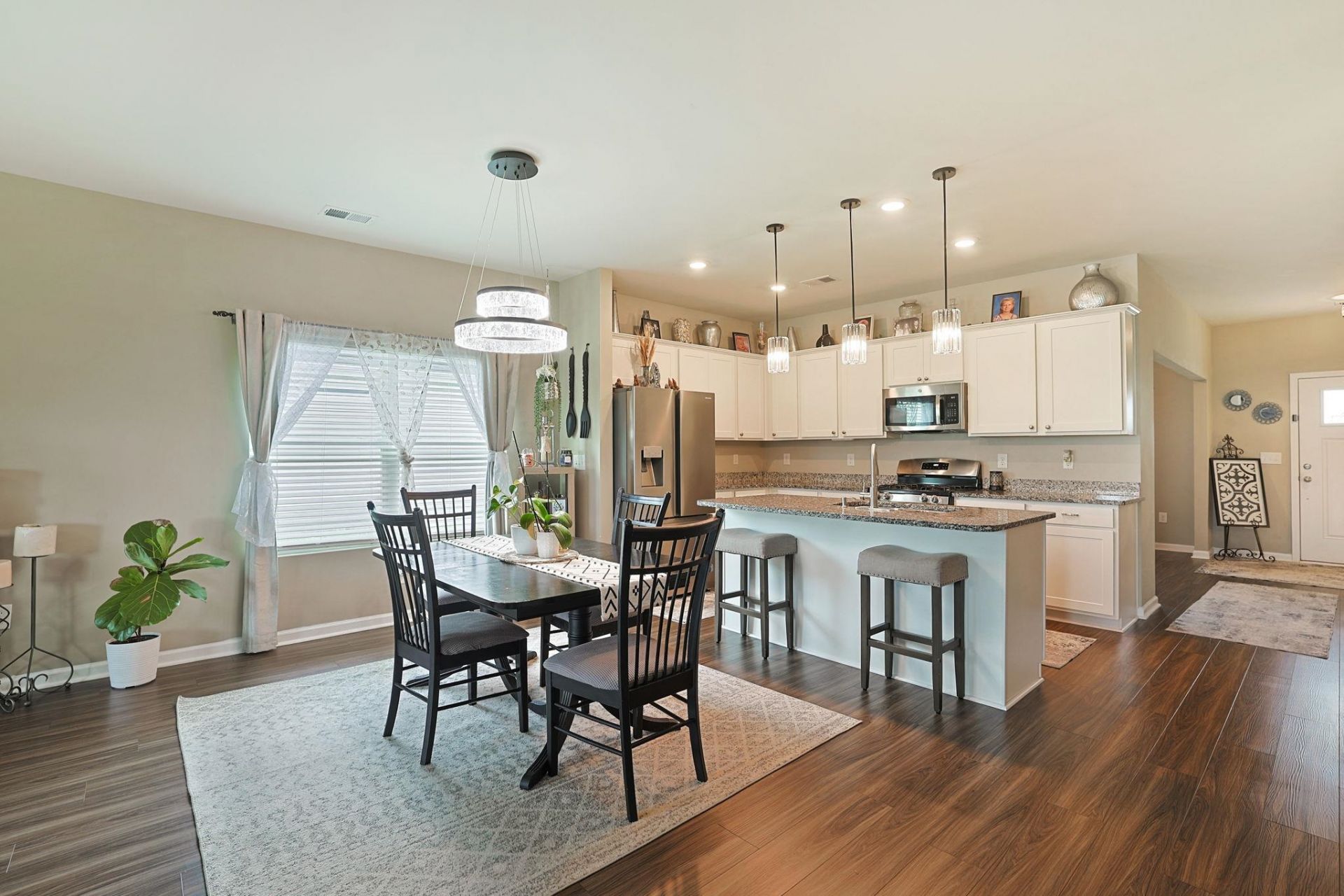 1221 Boswell Ct.  Photo 6