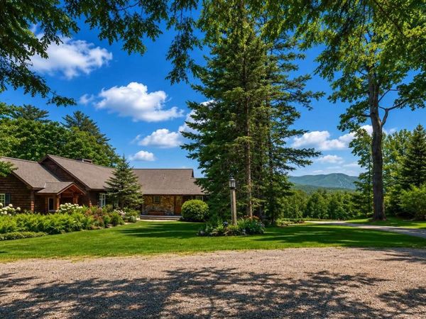 16 Heritage Drive, Sunapee, NH 03782